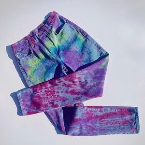 TIE DYE JEANS